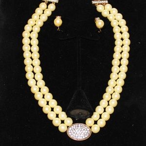 NIB Avon Pearl/Rhinestone Necklace & Clip Earrings
